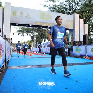 Race photo from BOGORUN 2026