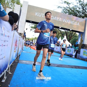 Race photo from BOGORUN 2026
