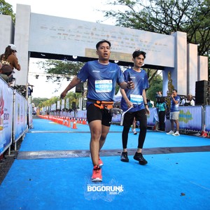 Race photo from BOGORUN 2026