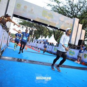 Race photo from BOGORUN 2026
