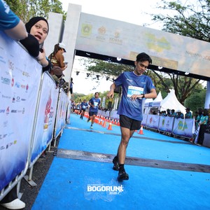 Race photo from BOGORUN 2026