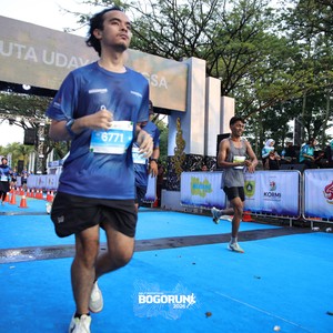 Race photo from BOGORUN 2026