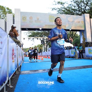 Race photo from BOGORUN 2026