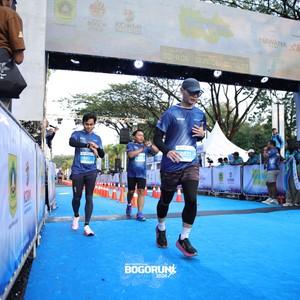 Race photo from BOGORUN 2026