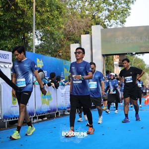 Race photo from BOGORUN 2026