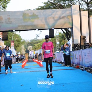 Race photo from BOGORUN 2026