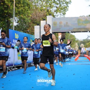 Race photo from BOGORUN 2026