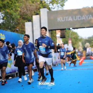 Race photo from BOGORUN 2026