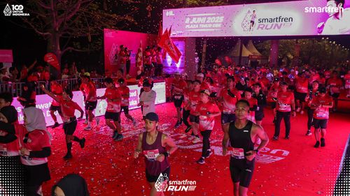 Race photo from Smartfren Run 2025 