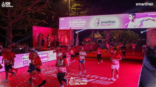 Race photo from Smartfren Run 2025 