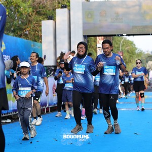 Race photo from BOGORUN 2026