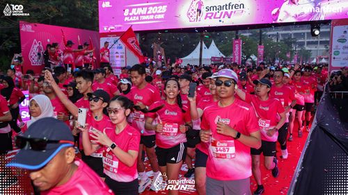 Race photo from Smartfren Run 2025 