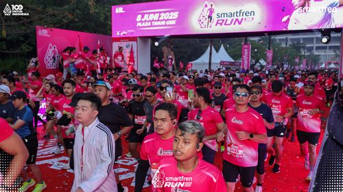 Race photo from Smartfren Run 2025 
