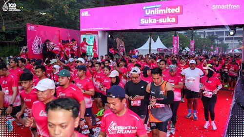 Race photo from Smartfren Run 2025 