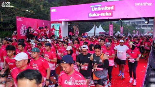Race photo from Smartfren Run 2025 