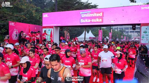 Race photo from Smartfren Run 2025 