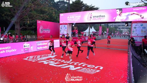 Race photo from Smartfren Run 2025 
