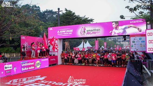 Race photo from Smartfren Run 2025 