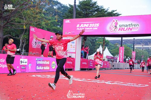Race photo from Smartfren Run 2025 