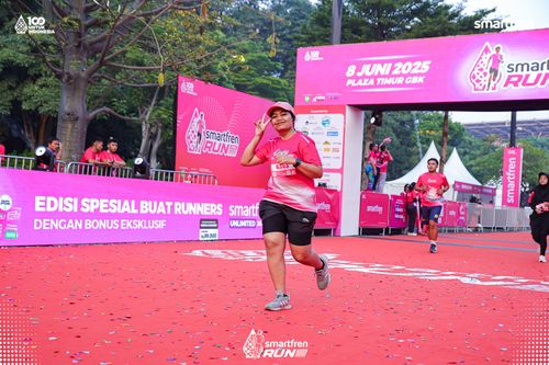 Race photo from Smartfren Run 2025 