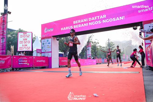 Race photo from Smartfren Run 2025 