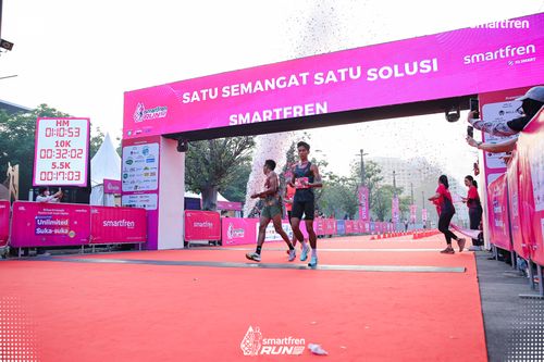 Race photo from Smartfren Run 2025 