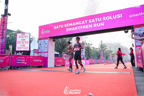Race photo from Smartfren Run 2025 