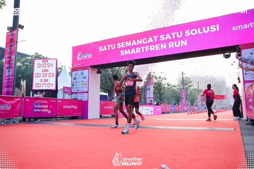 Race photo from Smartfren Run 2025 