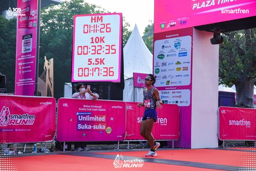 Race photo from Smartfren Run 2025 