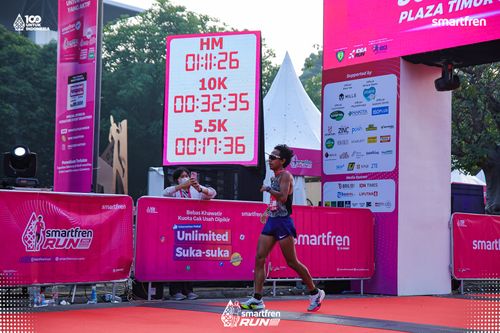 Race photo from Smartfren Run 2025 