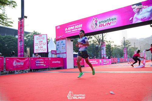 Race photo from Smartfren Run 2025 