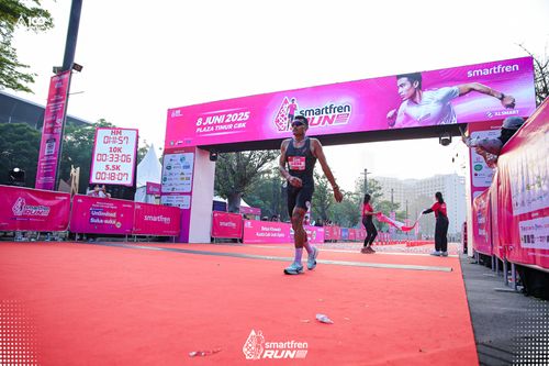 Race photo from Smartfren Run 2025 