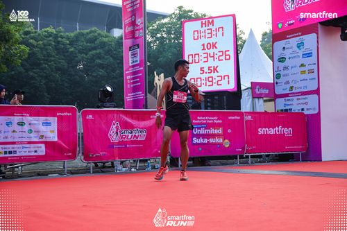 Race photo from Smartfren Run 2025 