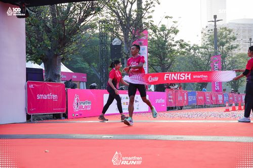 Race photo from Smartfren Run 2025 