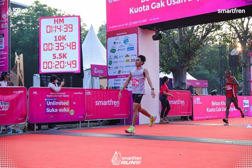 Race photo from Smartfren Run 2025 