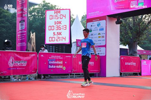 Race photo from Smartfren Run 2025 