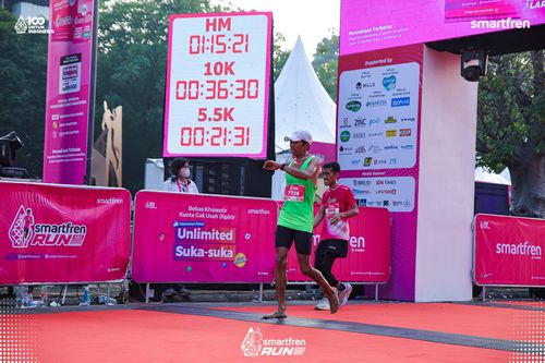 Race photo from Smartfren Run 2025 