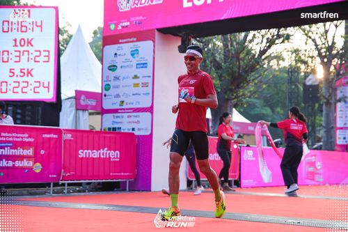 Race photo from Smartfren Run 2025 