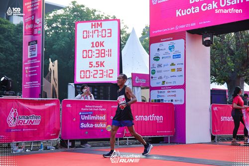 Race photo from Smartfren Run 2025 