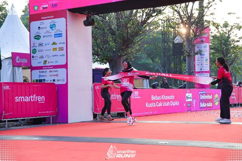 Race photo from Smartfren Run 2025 