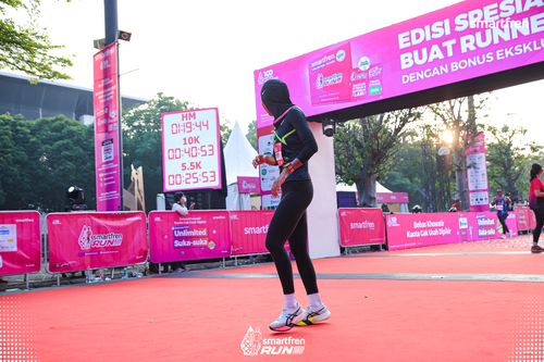 Race photo from Smartfren Run 2025 