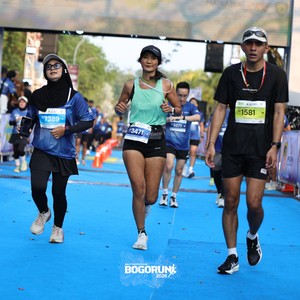Race photo from BOGORUN 2026