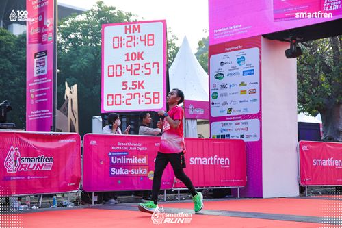 Race photo from Smartfren Run 2025 