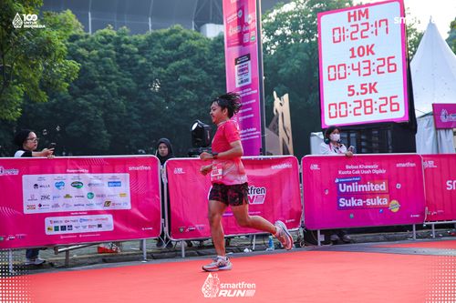 Race photo from Smartfren Run 2025 