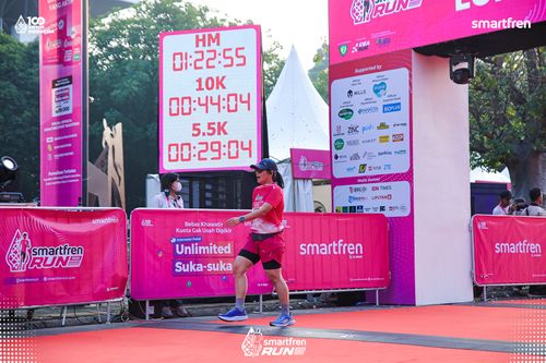 Race photo from Smartfren Run 2025 