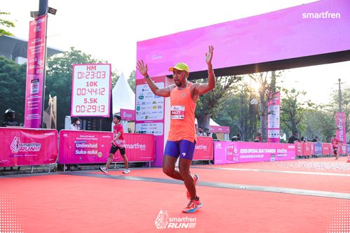 Race photo from Smartfren Run 2025 