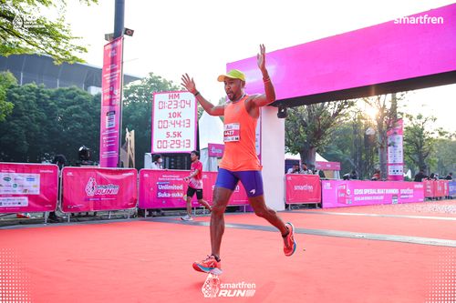 Race photo from Smartfren Run 2025 