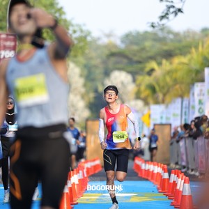 Race photo from BOGORUN 2026