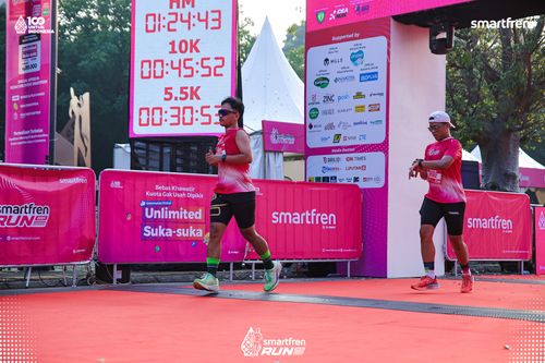 Race photo from Smartfren Run 2025 