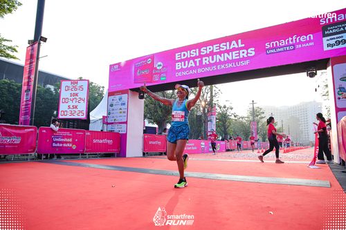 Race photo from Smartfren Run 2025 